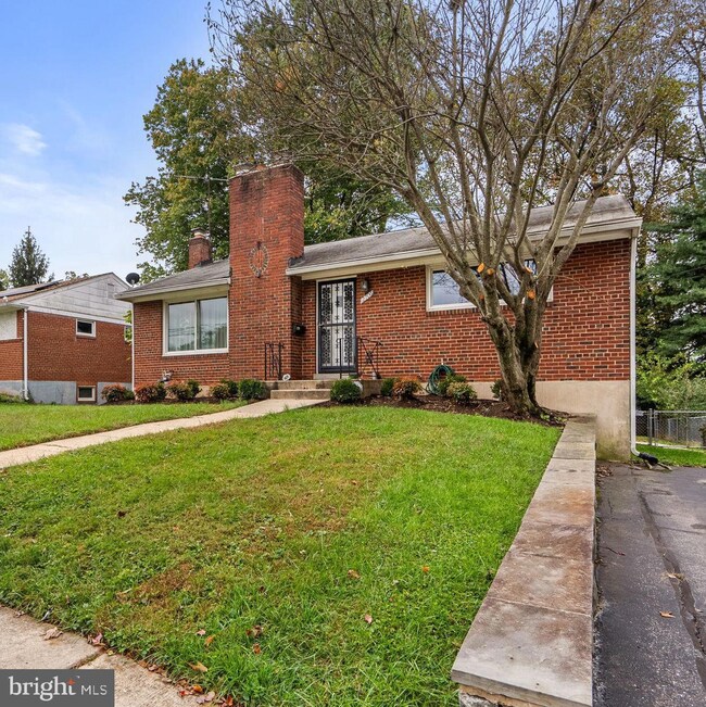 12706 Atherton Dr, Silver Spring, MD 20906 - photo 2