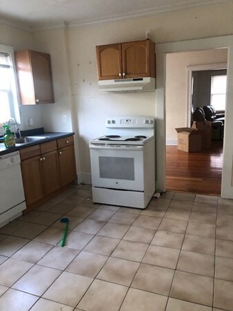 15 Egerton Rd unit 15, Arlington, MA 02474 - photo 3