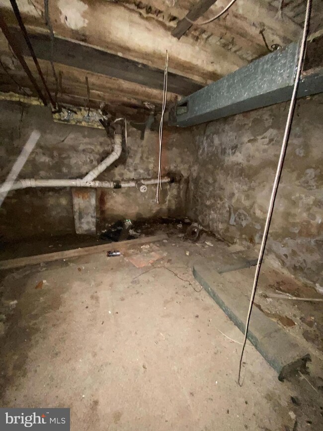 5628 Heiskell St, Philadelphia, PA 19144 - photo 3