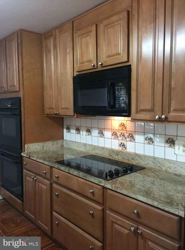 11632 Hourglass Way, Germantown, MD 20876 - photo 6