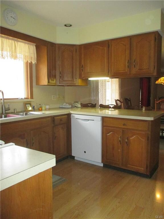 1785 Verona Dr unit 1785, Pen Argyl, PA 18072 - photo 7