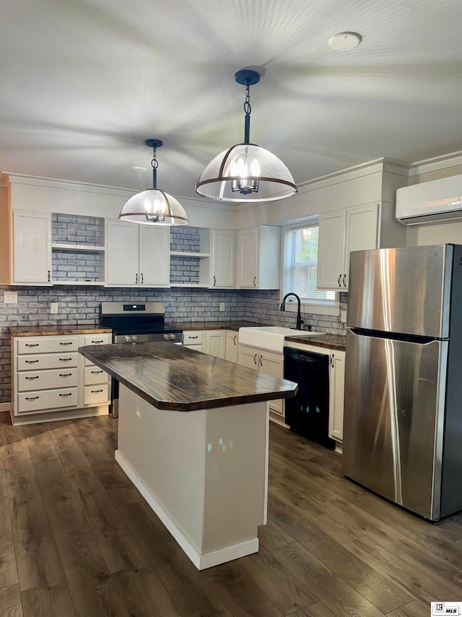 110 Fairview Dr, Bastrop, LA 71220 - photo 4