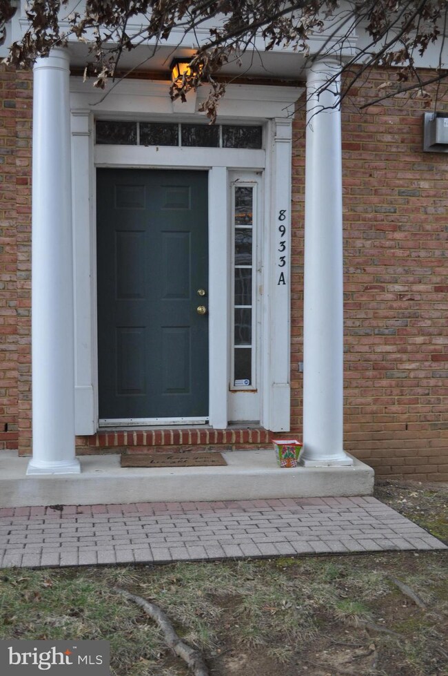 8933 Milford Haven Ct unit 33A, Lorton, VA 22079 - photo 4