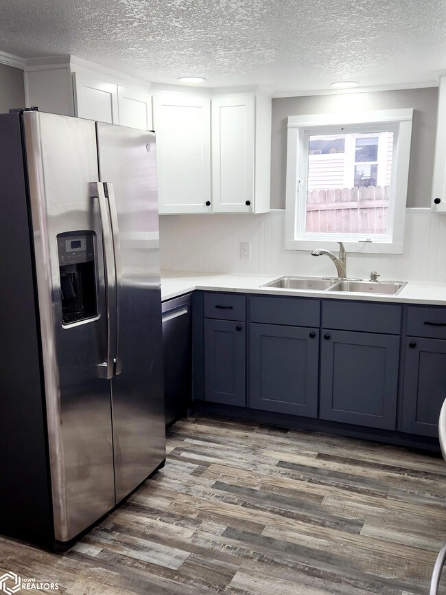 221 E Washington St, Osceola, IA 50213 - photo 4