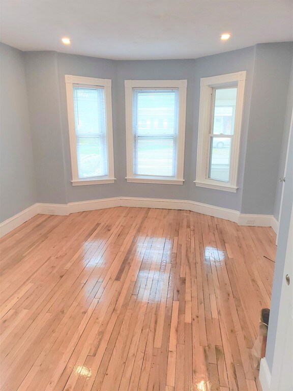 46 North Ave unit 1R, Abington, MA 02351 - photo 2