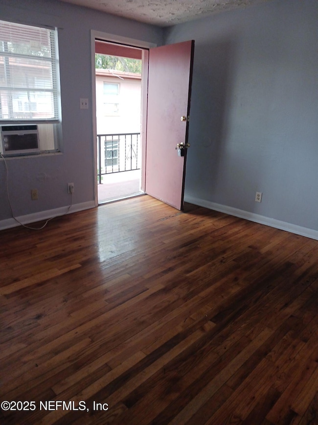 1145 W 25th St unit 3, Jacksonville, FL 32209 - photo 3