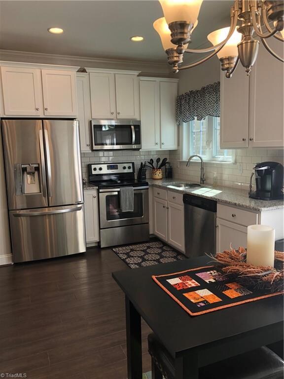 672 Stags Leap Ct, High Point, NC 27265 - photo 3