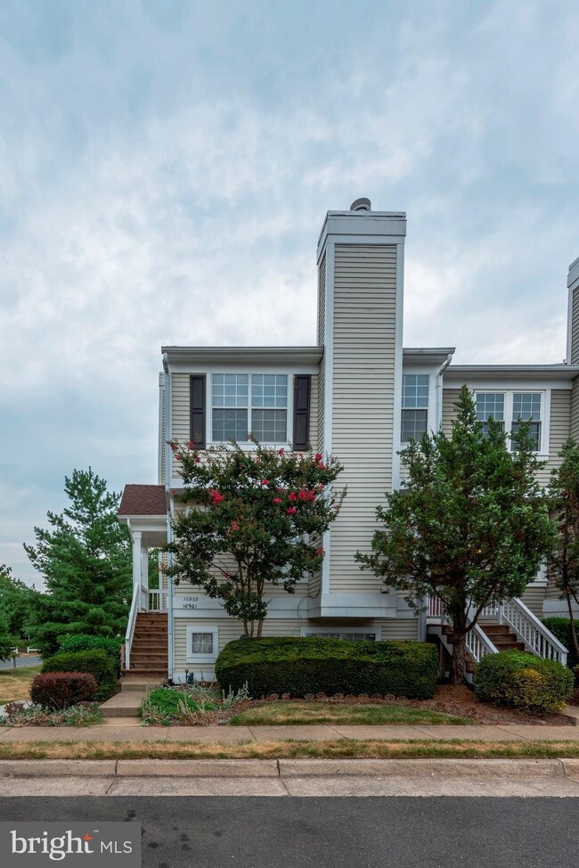 10903 Postern Ct, Manassas, VA 20109 - photo 2