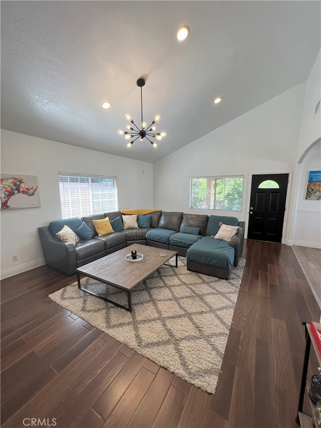 657 W 1st St, San Pedro, CA 90731 - photo 3