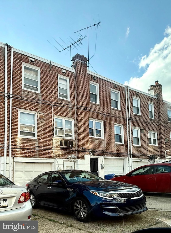 1635 Pennington Rd, Philadelphia, PA 19151 - photo 2