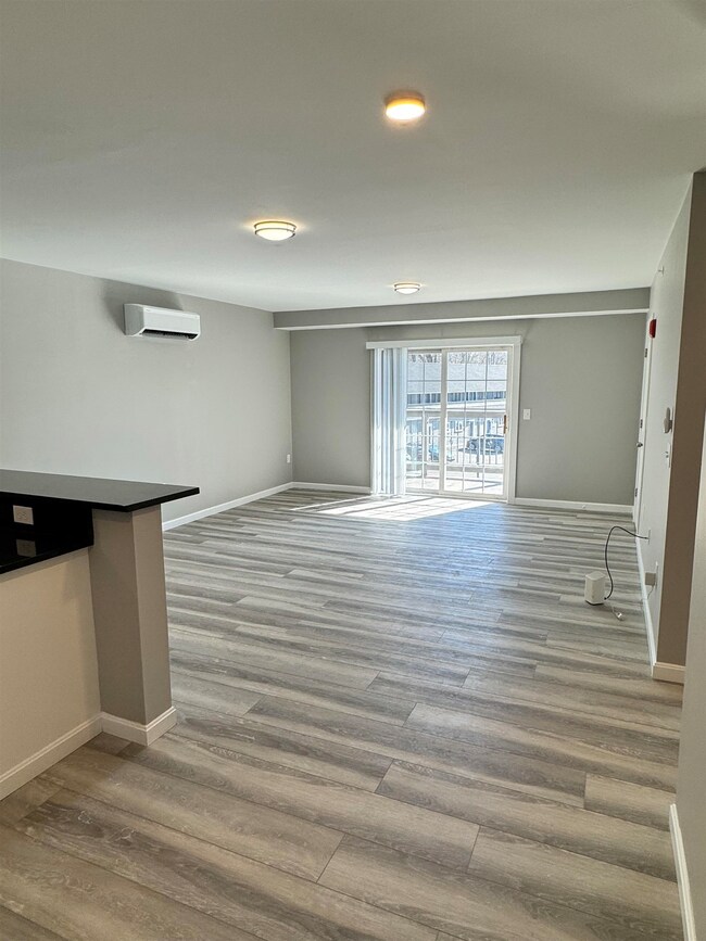 45 Monarch Way unit 205, Portsmouth, NH 03801 - photo 4