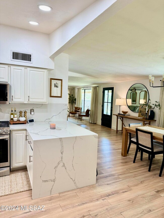 kitchen to front door