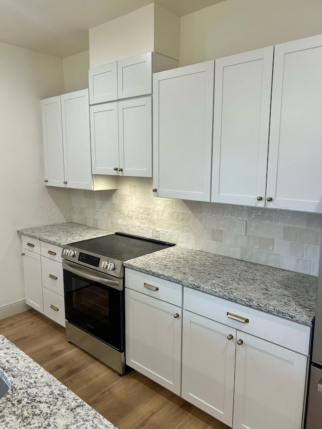 4bed3.5bath stove