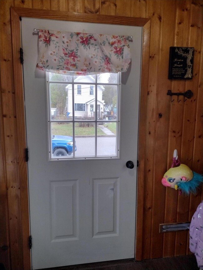 Front mudroom (4)