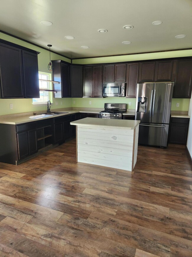 5437 Elkhart Cir, Crown Point, IN 46307 - photo 2