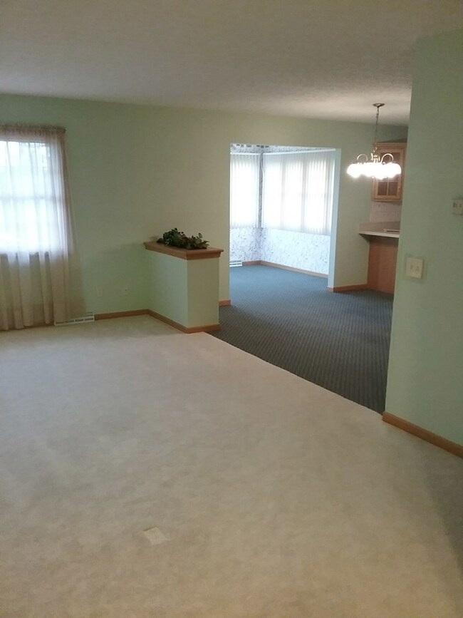 1133 Wade Dr, Bucyrus, OH 44820 - photo 6