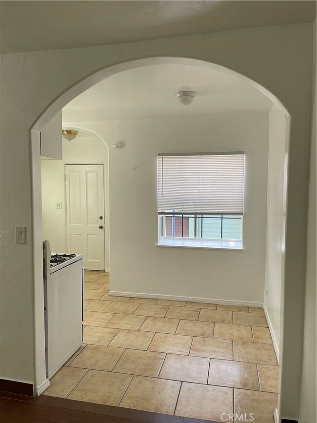 kitchen nook/ breakfast area