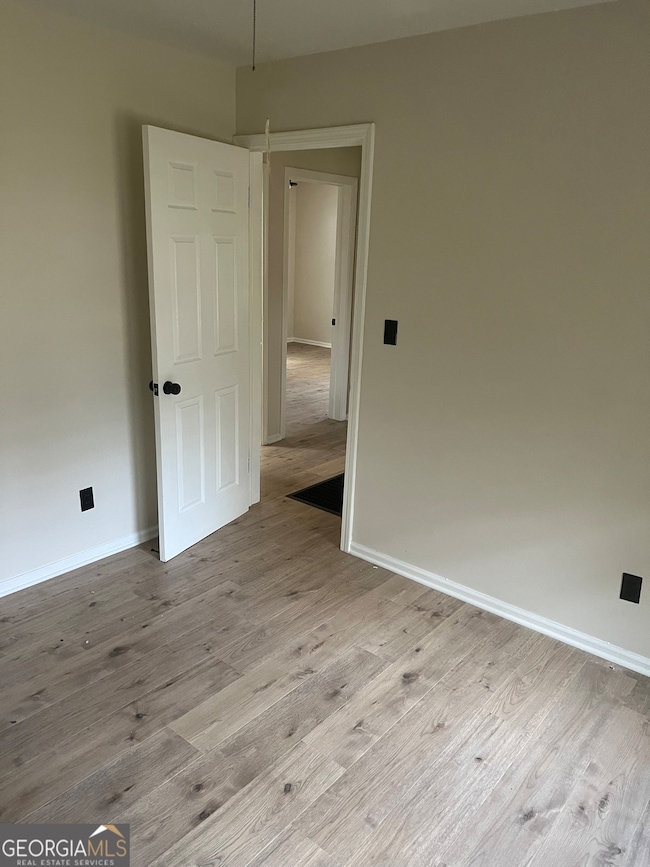 784 Springvalley Dr, Forest Park, GA 30297 - photo 7