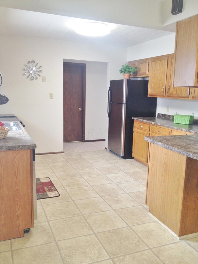 24176 Huber Hitler Rd, Circleville, OH 43113 - photo 5