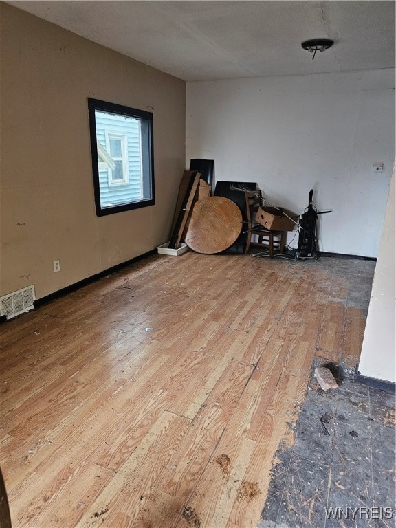 630 20th St, Niagara Falls, NY 14301 - photo 2