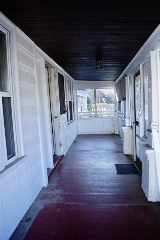 26 Marbury Ave, Pawtucket, RI 02860 - photo 3