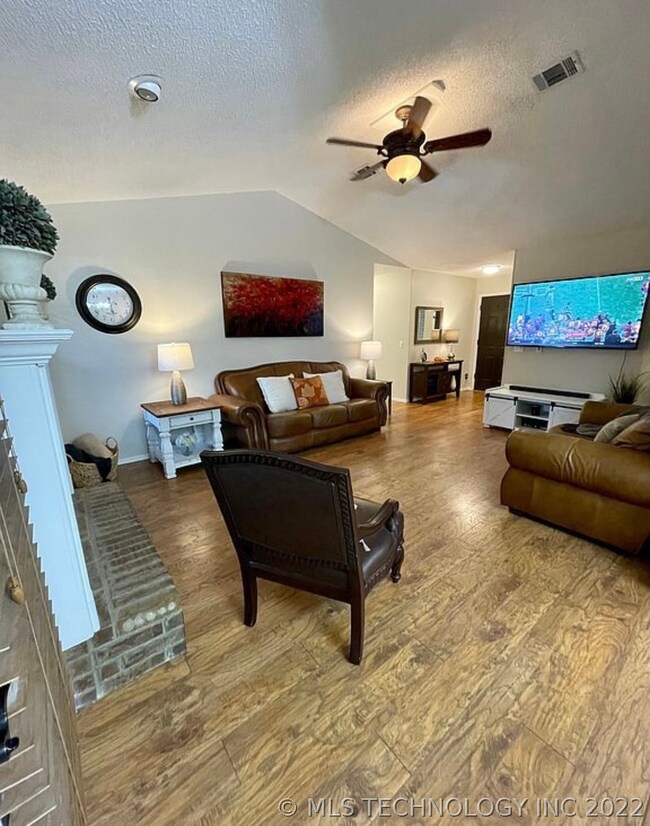 2501 W Gary St, Broken Arrow, OK 74012 - photo 6