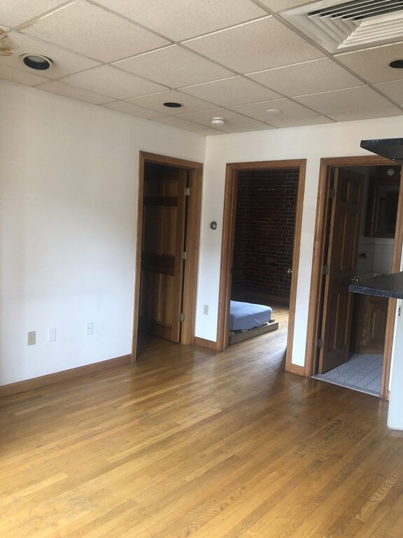 5 Margaret St unit 4, Boston, MA 02113 - photo 6