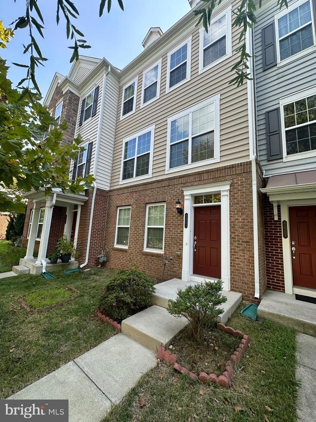 43508 Wheadon Terrace, Chantilly, VA 20152 - photo 2