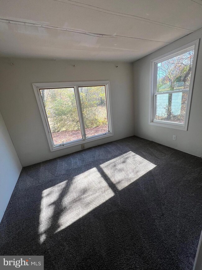 16433 Justin Ct, King George, VA 22485 - photo 3