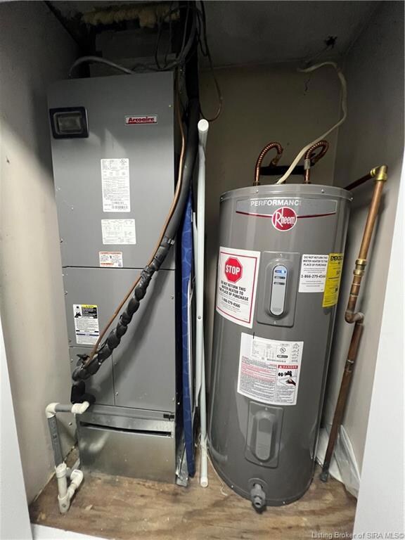 1827 Rita Dr, New Albany, IN 47150 - photo 6