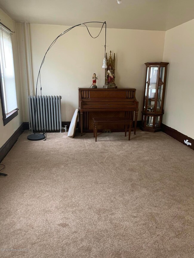 41 Tompkins St, Staten Island, NY 10304 - photo 4