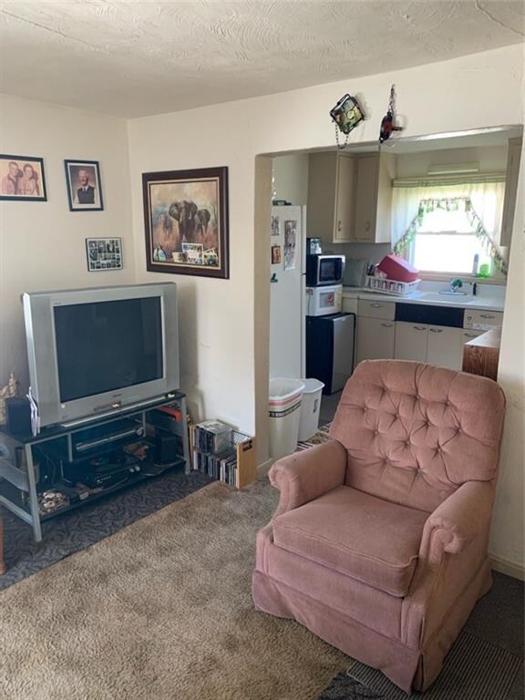 403 E 7th St, Sheridan, IN 46069 - photo 2