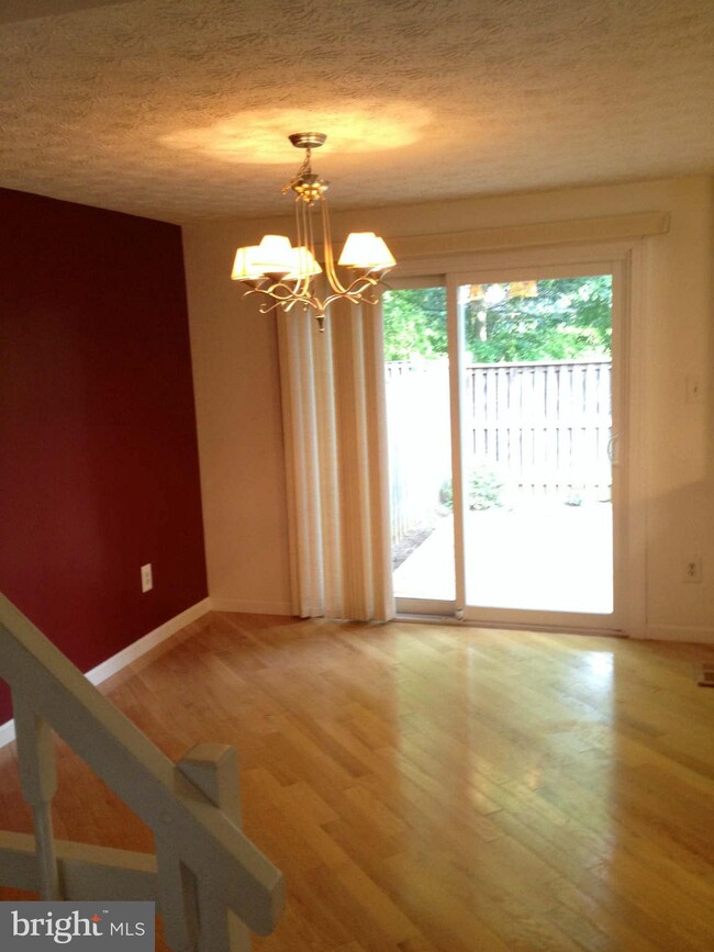 11554 Ivy Bush Ct, Reston, VA 20191 - photo 7