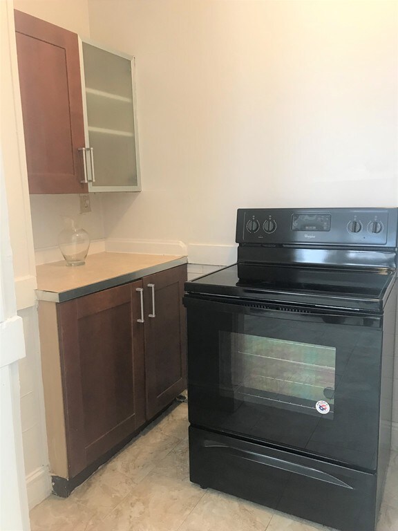 70 Bellingham St unit 4, Chelsea, MA 02150 - photo 3