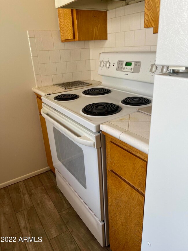 5233 E University Dr unit H, Mesa, AZ 85205 - photo 6