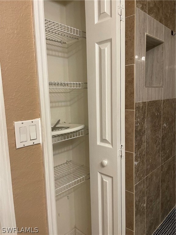 101 NE 31st Terrace, Cape Coral, FL 33909 - photo 6