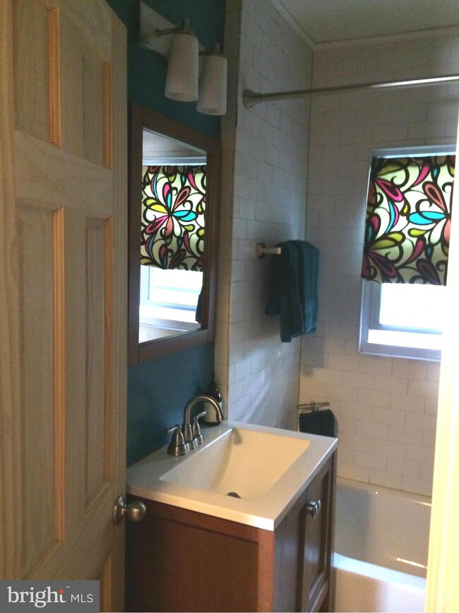 1013 Larch Ave, Takoma Park, MD 20912 - photo 7