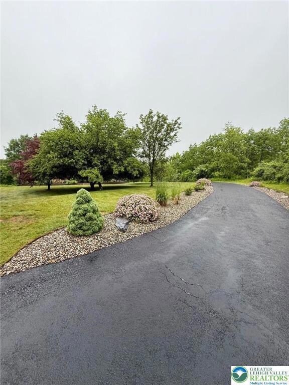 3353 Spring Valley Rd, Slatington, PA 18080 - photo 7