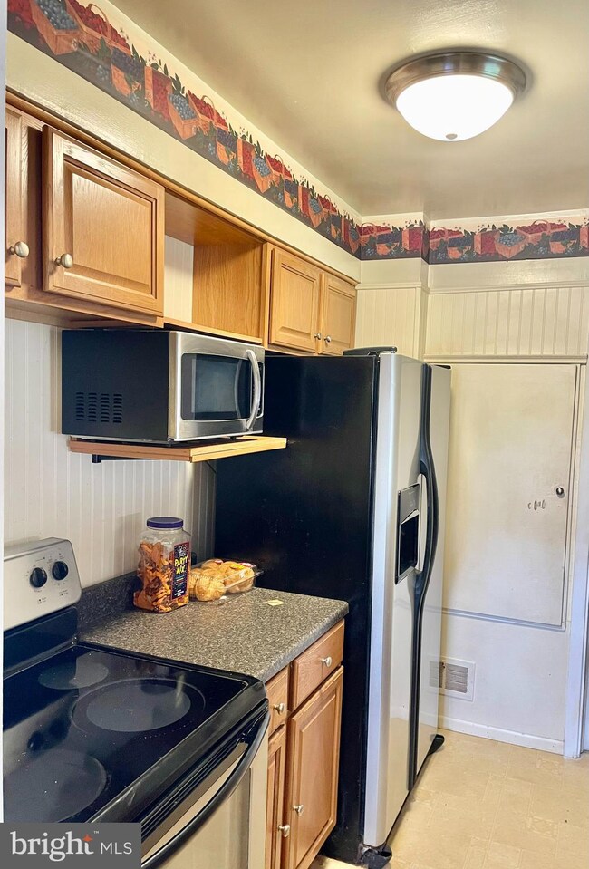 1505 Crestwood Rd, Bethlehem, PA 18018 - photo 7