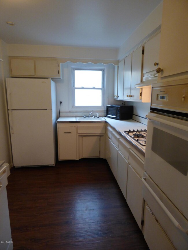 1 Le Grande Ave, Greenwich, CT 06830 - photo 5