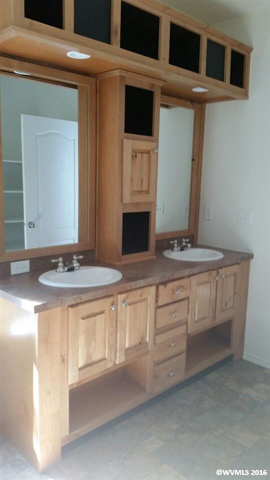 Dual sinks in master bath. Loads of room!