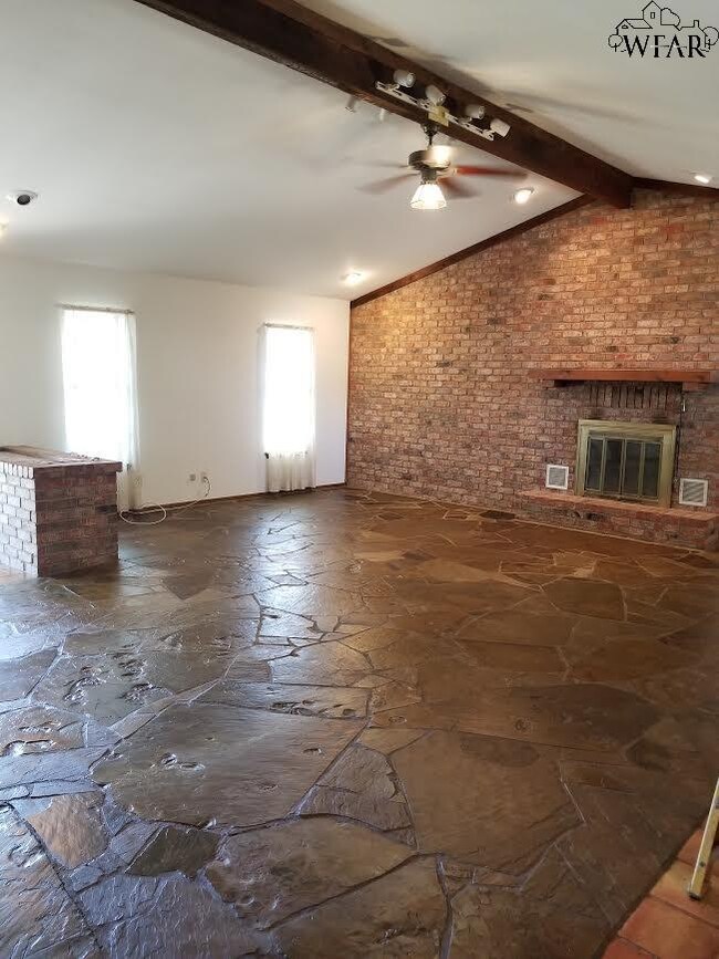 1220 Montgomery St, Wichita Falls, TX 76302 - photo 2