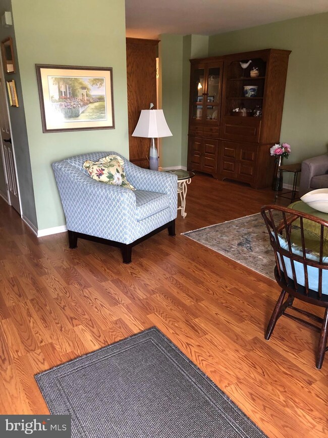 338 Scola Rd, Brookhaven, PA 19015 - photo 3