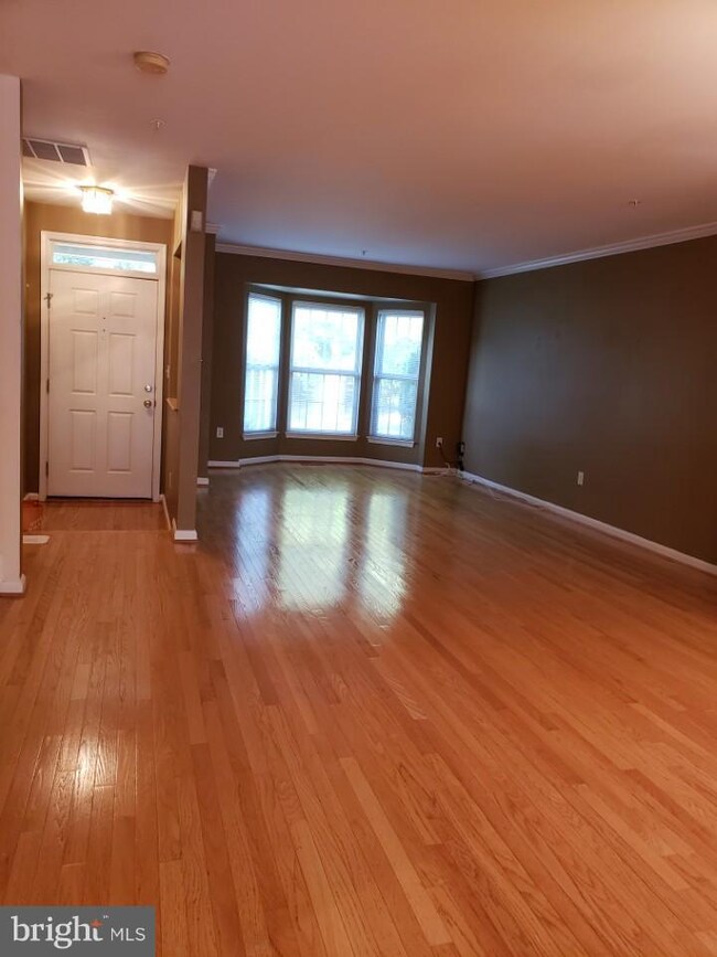 3600 Martins Dairy Cir, Olney, MD 20832 - photo 6