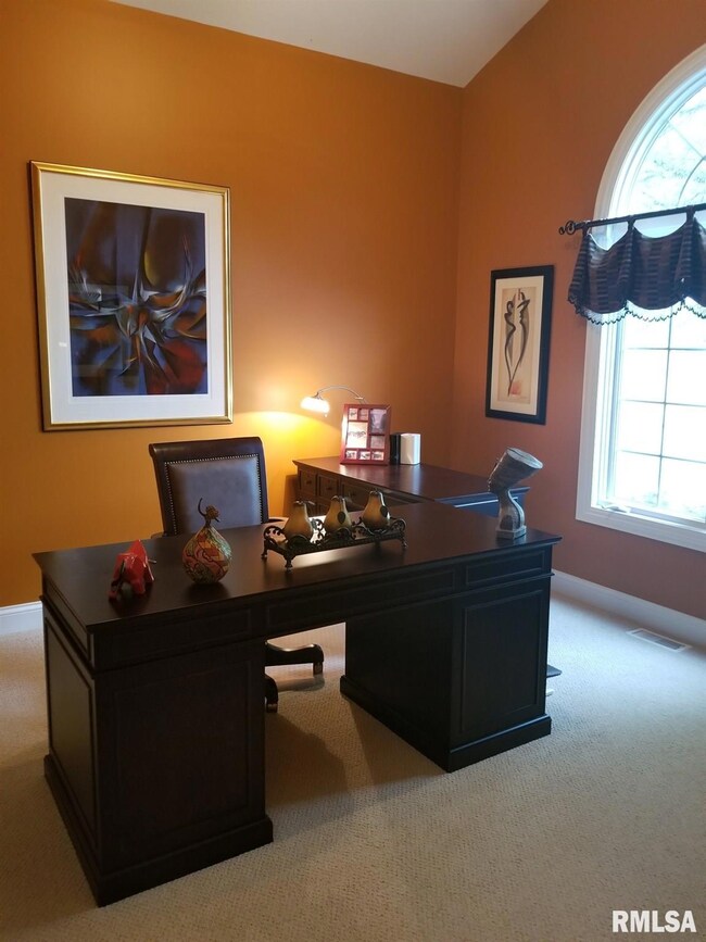 4711 N Weaverridge Blvd, Peoria, IL 61615 - photo 7