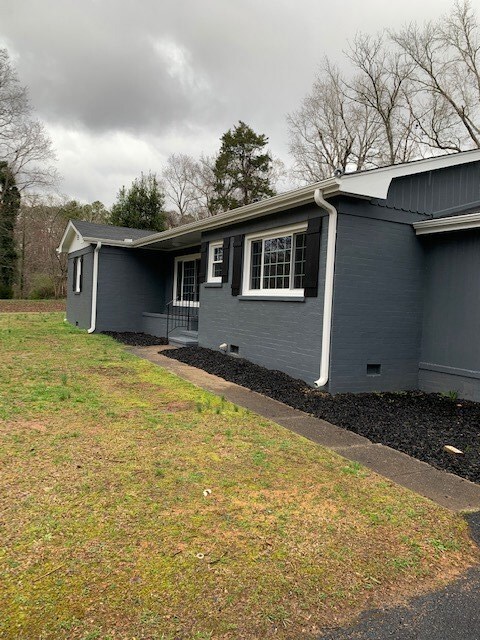 3155 Cedar Springs Dr, Spartanburg, SC 29302 - photo 3