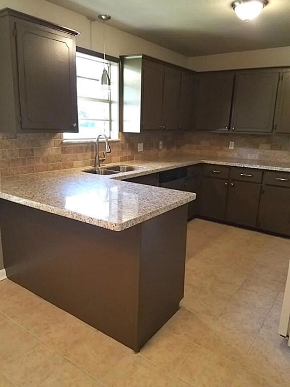 83 Fulton Dr N, Alvin, TX 77511 - photo 6