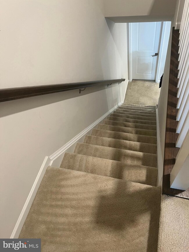 23215 Milltown Knoll Square unit 109, Ashburn, VA 20148 - photo 5