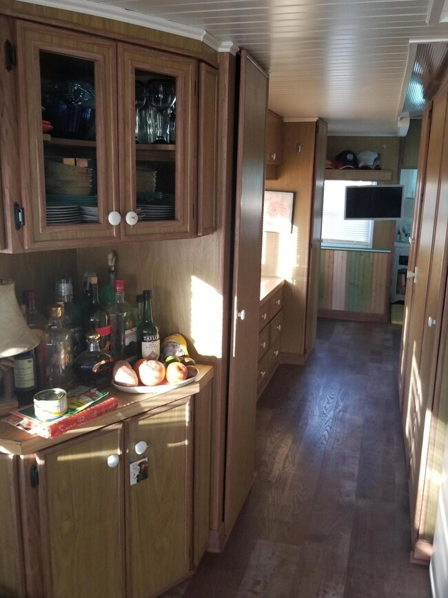 371 Hall Area