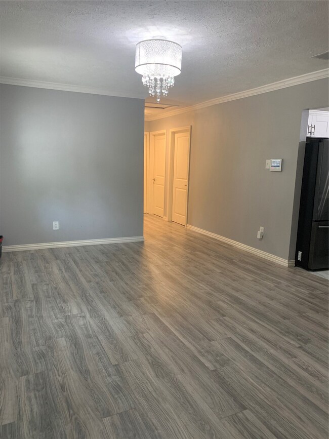 937 Marcolin St, Houston, TX 77088 - photo 6